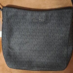 Shoulder/Crossbody style bag